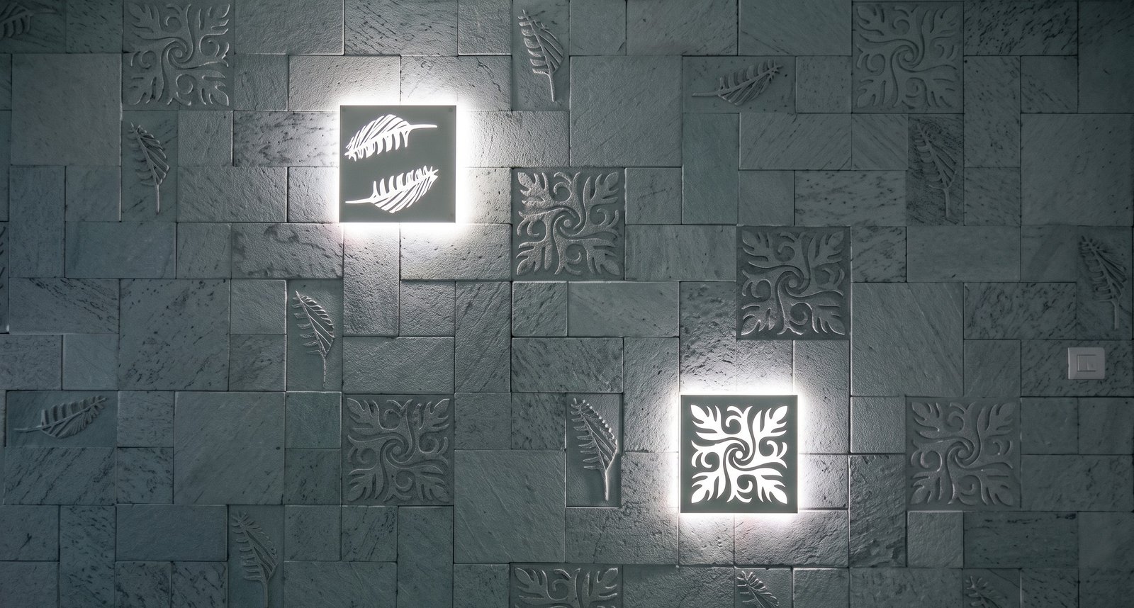 Stone Cladding — textured stone feature wall
